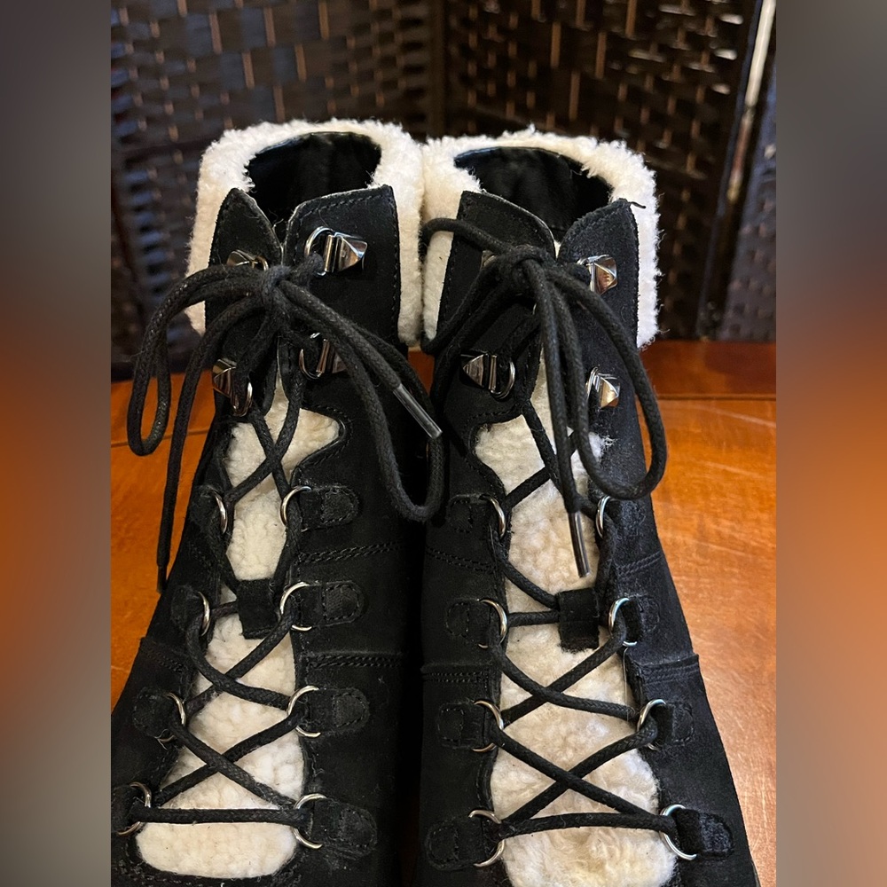 Marc Fisher Hopee Booties black suede w/ white faux fur/ Sherpa trim Lug sole 10 - Picture 3 of 12